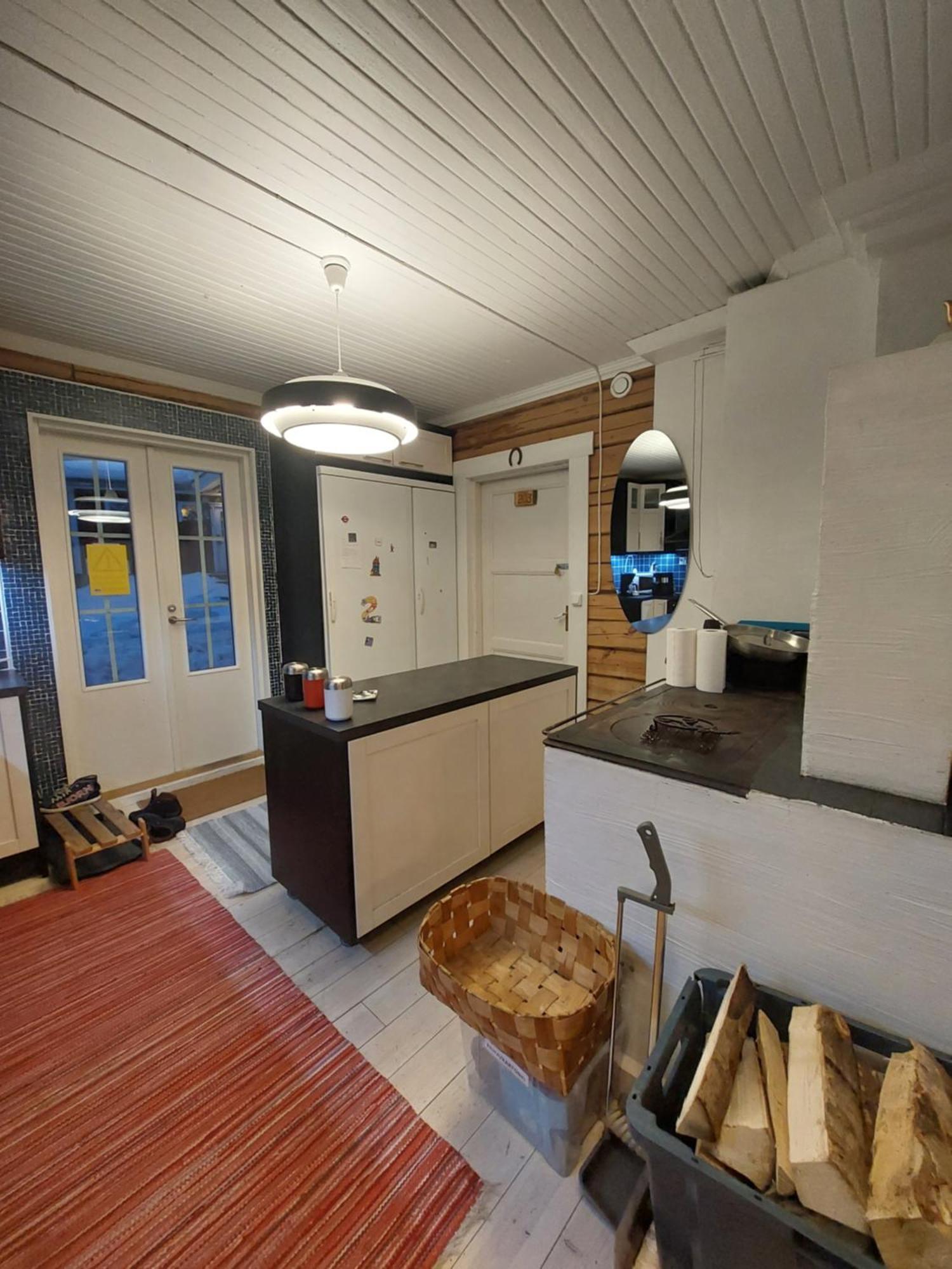 120 Yrs. Old Log House In Kuopio City Centre Exterior photo