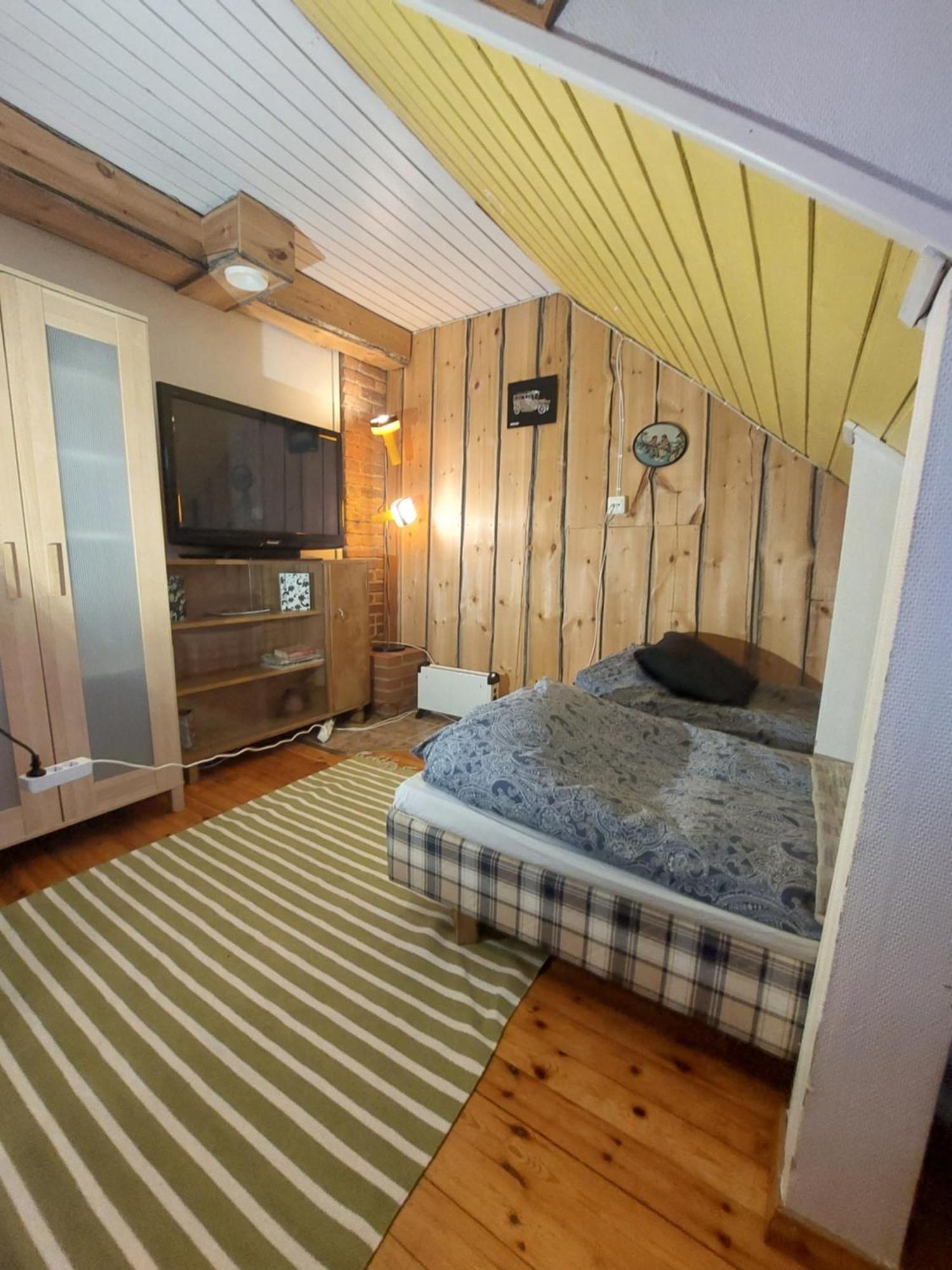 120 Yrs. Old Log House In Kuopio City Centre Exterior photo