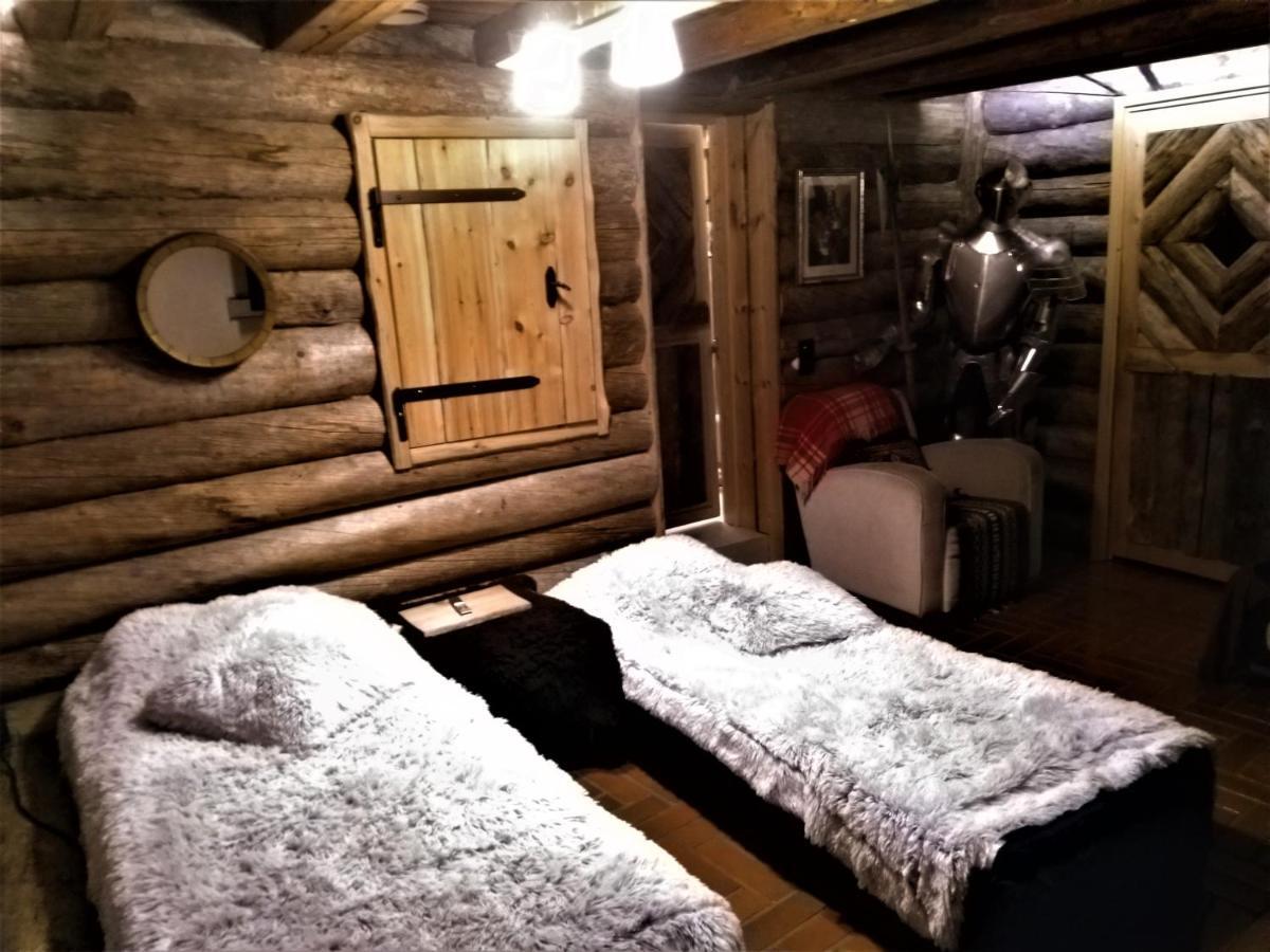 120 Yrs. Old Log House In Kuopio City Centre Exterior photo